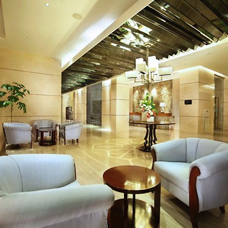 The Grove Suites By Grand Aston Jacarta Exterior foto