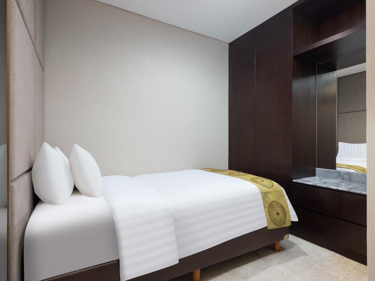 The Grove Suites By Grand Aston Jacarta Exterior foto