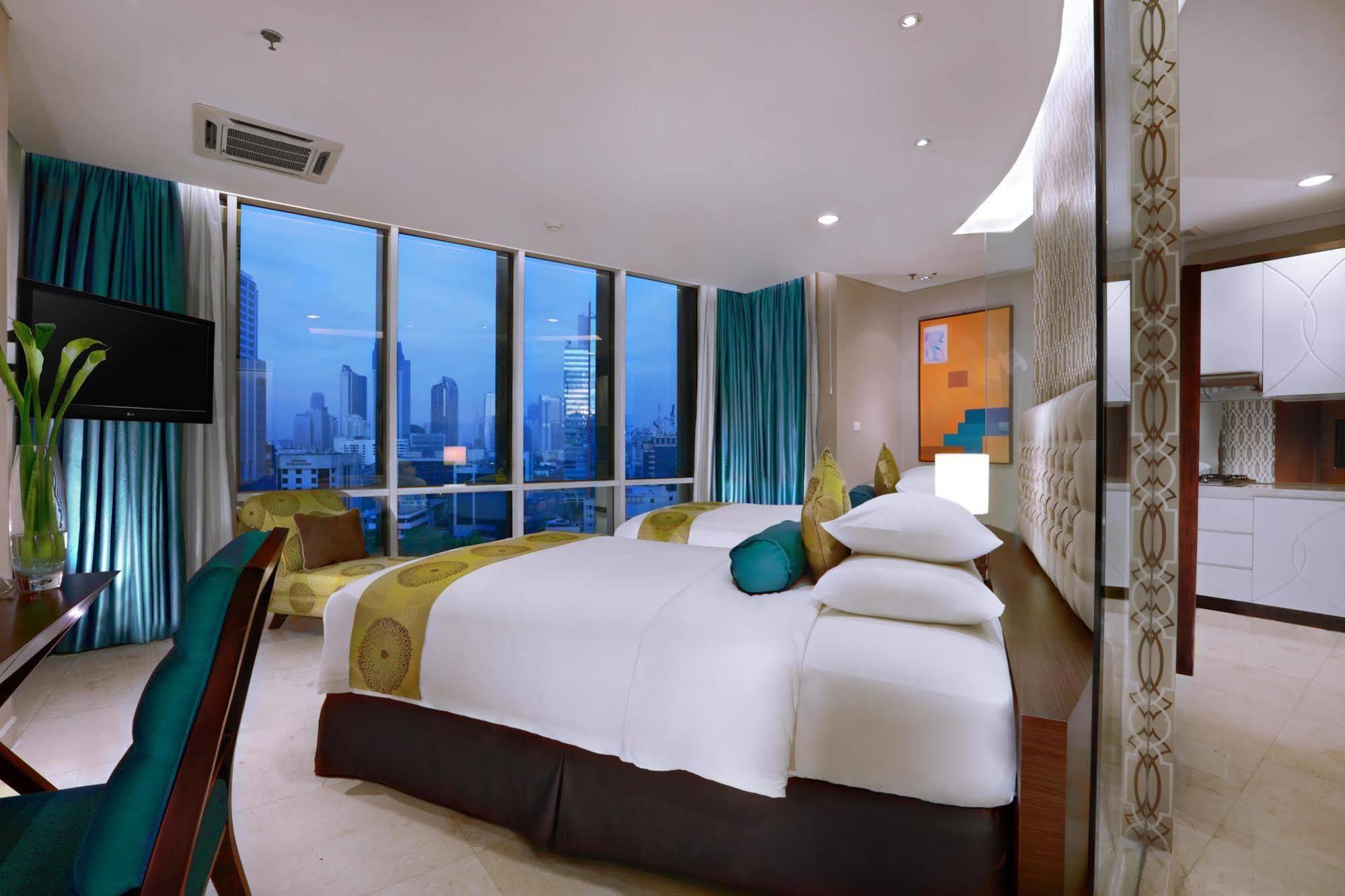 The Grove Suites By Grand Aston Jacarta Exterior foto