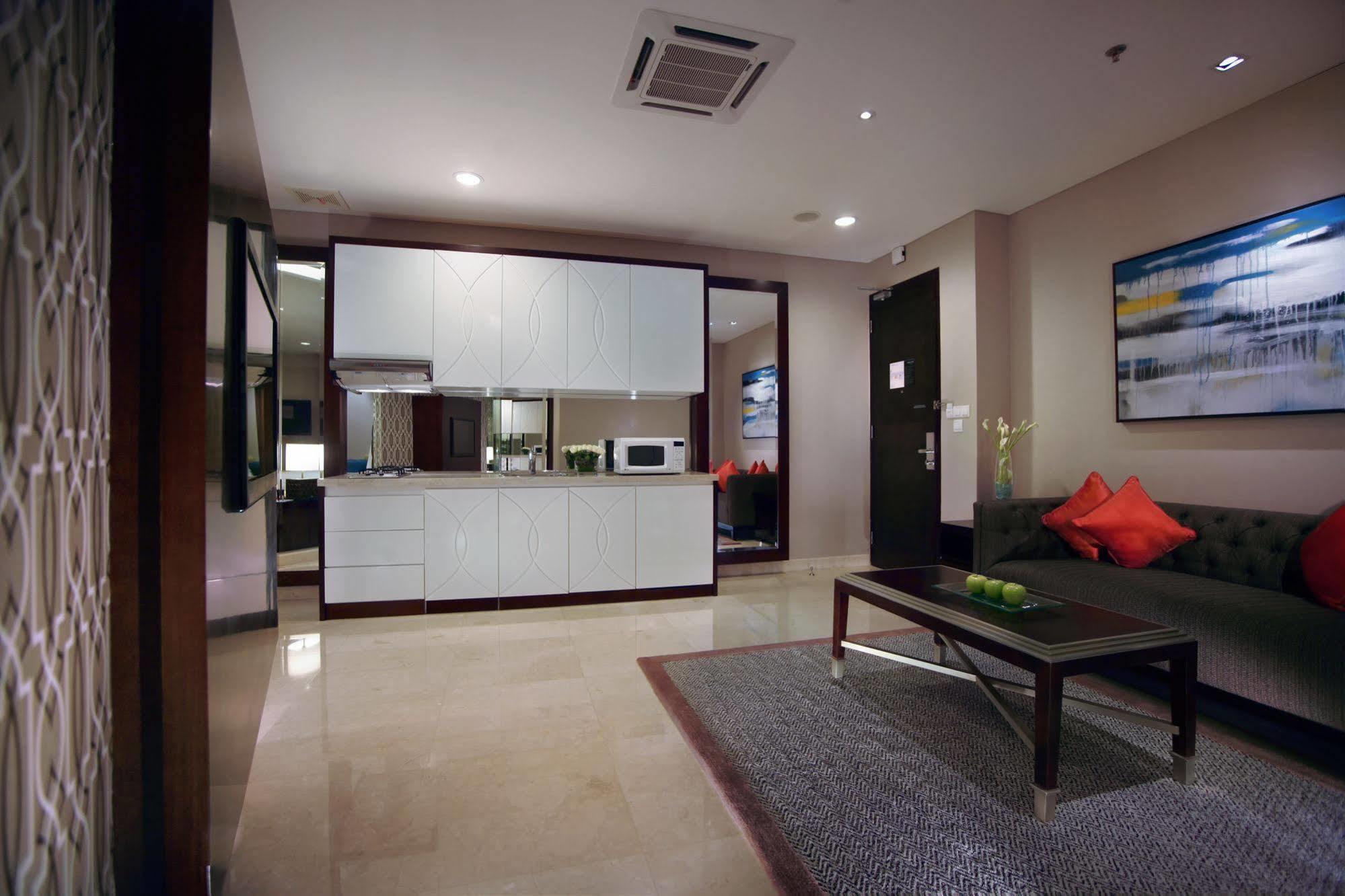The Grove Suites By Grand Aston Jacarta Exterior foto